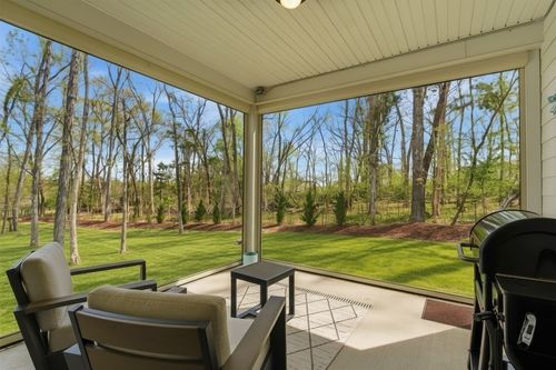 3072 Wiltshire Park Pl, Hermitage, TN, 37076-1676 | Card Image