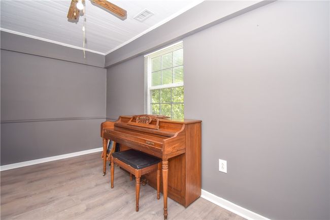 2087 Trussell Rd, Home with 3 bedrooms, 2 bathrooms and null parking in Alexander City AL | Image 10