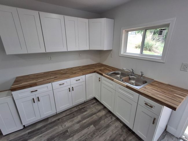 232 Overlook Dr, House other with 2 bedrooms, 2 bathrooms and null parking in Chilhowie VA | Image 21
