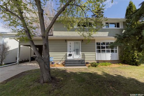 1515 Hilliard St E, Saskatoon, SK, S7J0G5 | Card Image