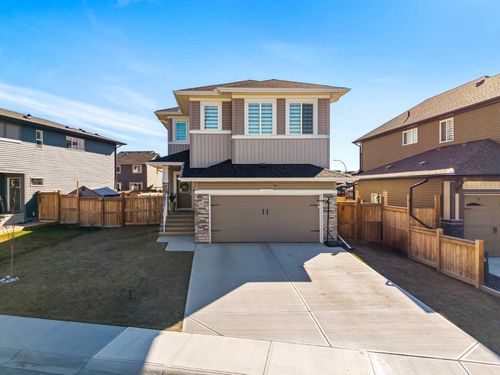 32 Paint Horse Cres, Cochrane, AB, T4C2V7 | Card Image