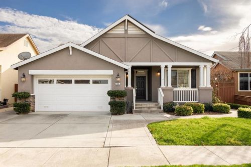 836 Delta Way, Watsonville, CA, 95076 | Card Image