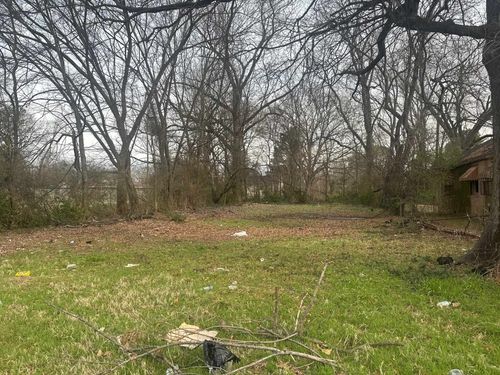 2530 Calvert Ave, Memphis, TN, 38108-1611 | Card Image