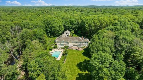 26 Longmeadow Dr, Westwood, MA, 02090-1079 | Card Image