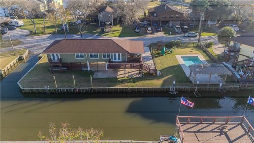 5103 Captains Dr, Dickinson, TX, 77539-7640 | Card Image