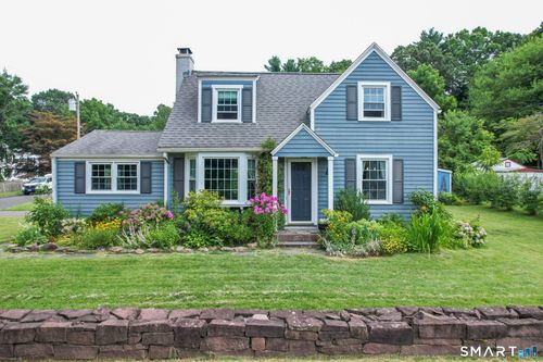 40 Fairview St, Portland, CT, 06480-1572 | Card Image