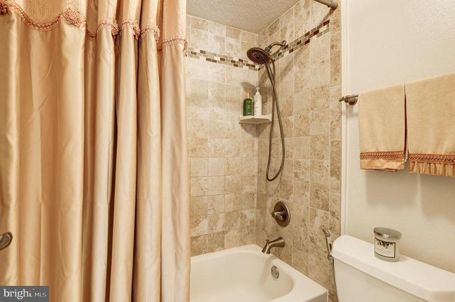 APT-201B - 1511 Lincoln Way, Condo with 2 bedrooms, 2 bathrooms and null parking in MCLEAN VA | Image 23