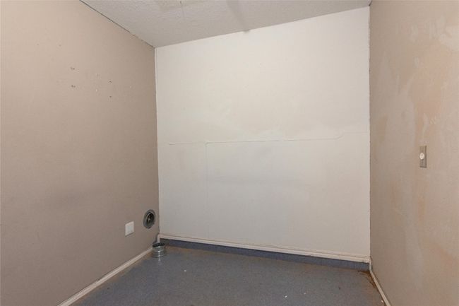 This space could be used for so many projects | Image 26