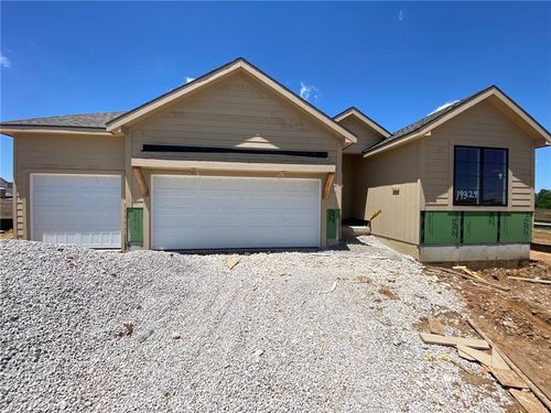 19324 Mahaffie St, Spring Hill, KS, 66083 | Card Image