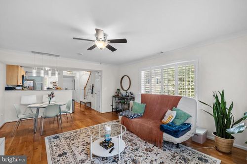 1637 N Van Dorn St, ALEXANDRIA, VA, 22304-1924 | Card Image