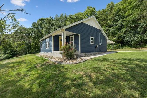 10 Temperance Cir, Hickman, TN, 38567-6201 | Card Image