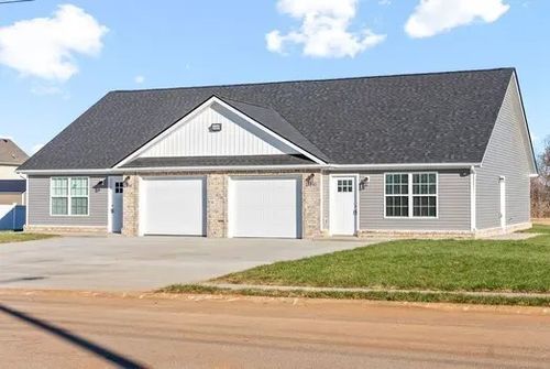 244 Secretariat Way, Oak Grove, KY, 42262-9509 | Card Image