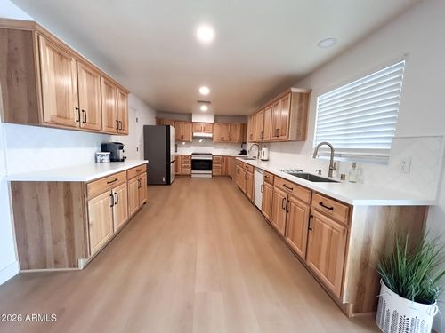 1126 W Oxford Dr, Tempe, AZ, 85283-1600 | Card Image