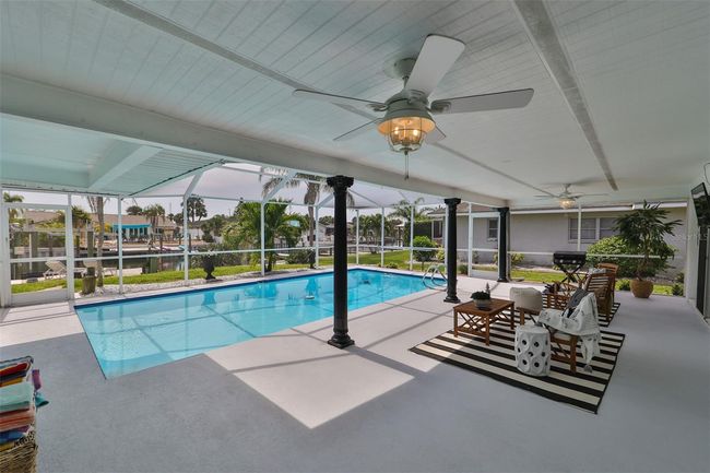 6337 Cocoa Ln, House other with 4 bedrooms, 2 bathrooms and null parking in APOLLO BEACH FL | Image 30
