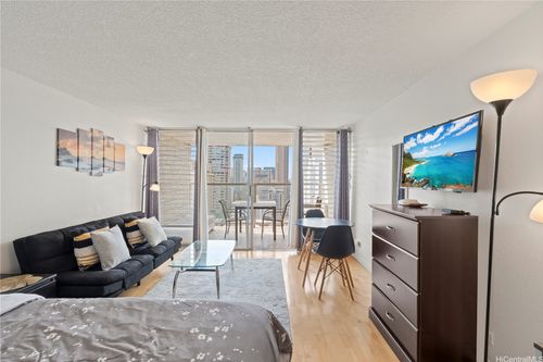 1814-445 Seaside Ave, Honolulu, HI, 96815-5526 | Card Image