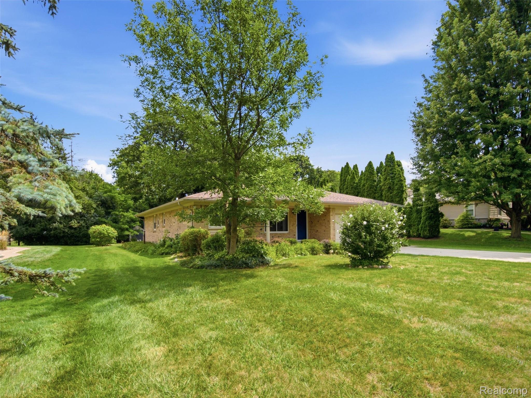 Residential Lease in Bloomfield Hills 4