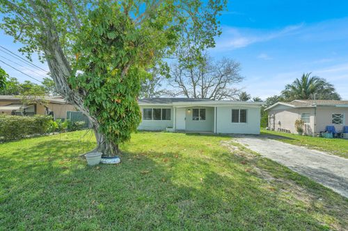 64 Ne 7th Ct, Deerfield Beach, FL, 33441-2026 | Card Image