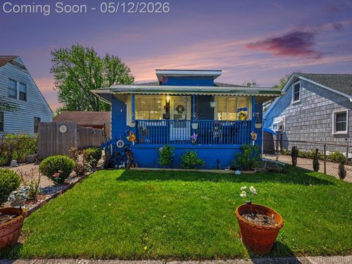 7268 Hupp Ave, Warren, MI, 48091-4919 | Card Image