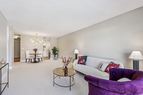 306-303 E Henry Clay Street, Whitefish Bay, WI, 53217 | Card Image