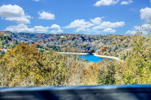 495 Bridgeview Pl, Smithville, TN, 37166-8416 | Card Image