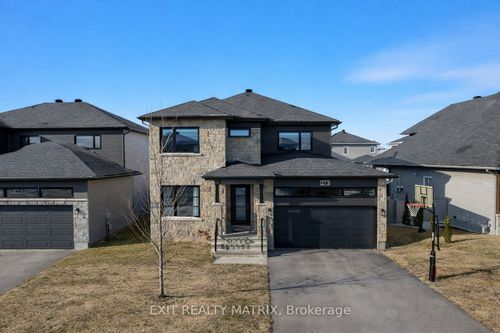 273 Central Park Blvd, Russell, ON, K4R0E9 | Card Image