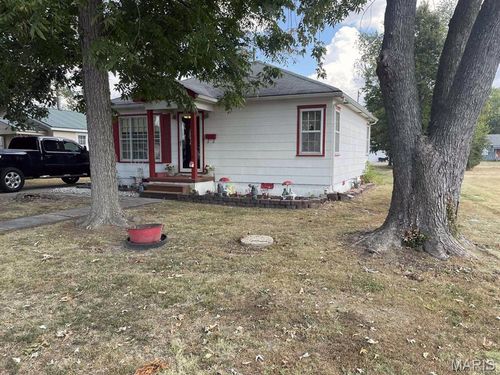 510 W Elk St, Dexter, MO, 63841-1528 | Card Image