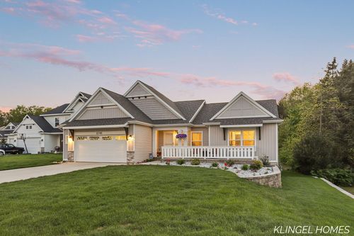 12745 Riverton Rd, Grand Haven, MI, 49417-7656 | Card Image