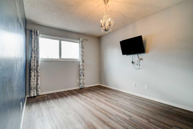 7812 Cedarwood Park, Home with 3 bedrooms, 1 bathrooms and 2 parking in Grande Prairie AB | Image 16