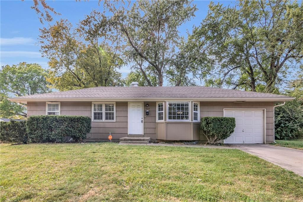 White Ave, Kansas City, MO 64134
