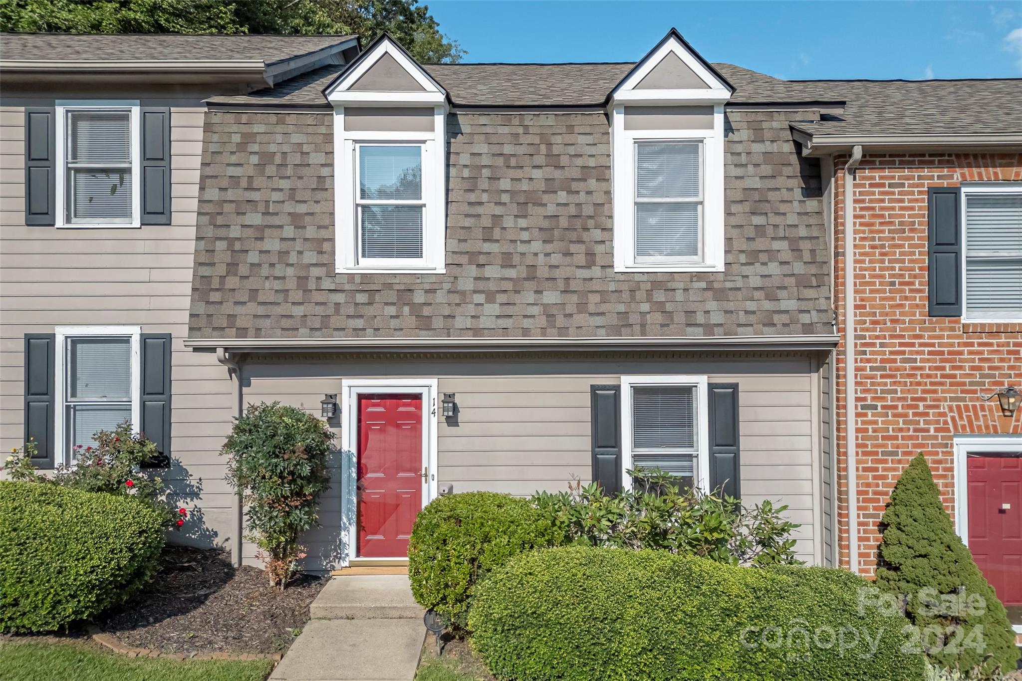 Sleepy Hollow Ln, Swannanoa, NC 28778