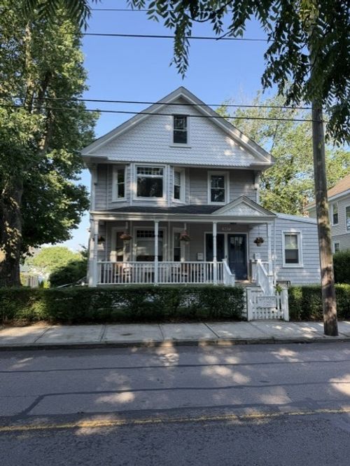2-547 Spring St, Newport, RI, 02840-6850 | Card Image