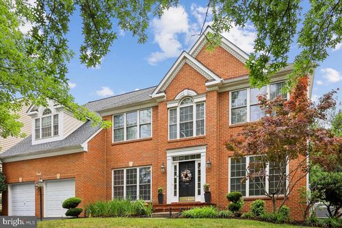 42855 Chatelain Cir, BRAMBLETON, VA, 20148-7272 | Card Image