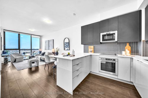 1610-2908 Highway 7 N/A, Vaughan, ON, L4K0K5 | Card Image