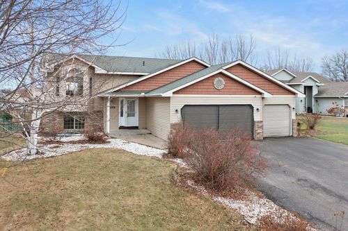 2204 Greenbriar Court, Buffalo, MN, 55313 | Card Image