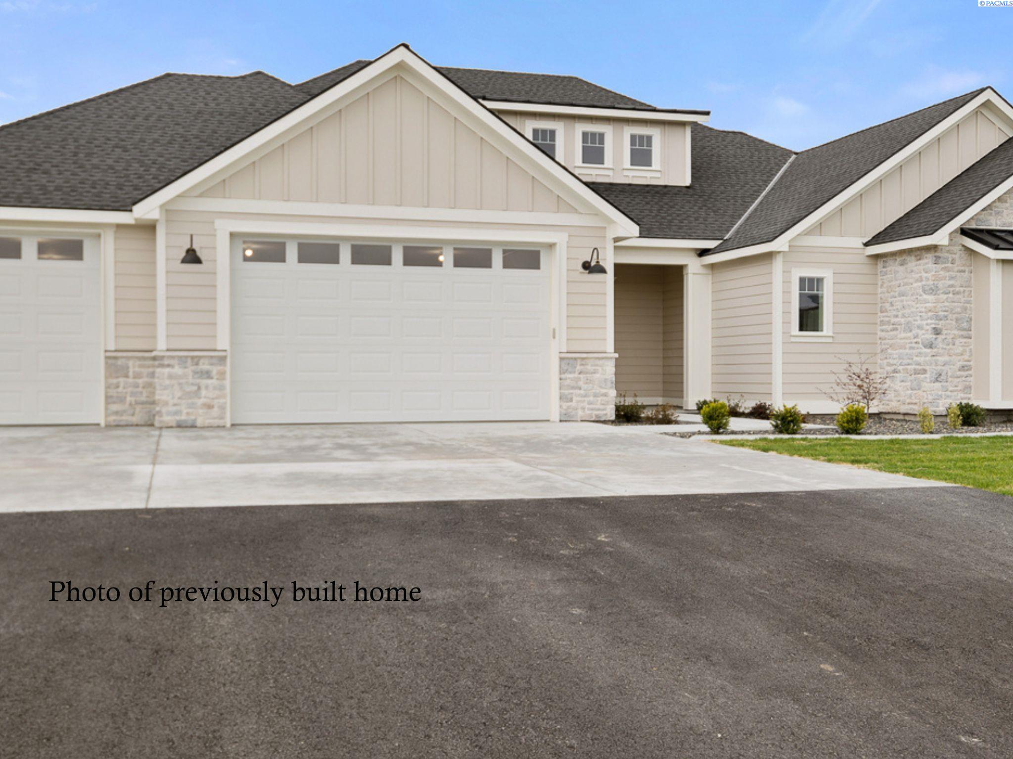 Blackfoot Dr, Pasco, WA 99301