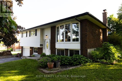 983 Deana Boulevard, Peterborough North (South), ON, K9K1C8 | Card Image
