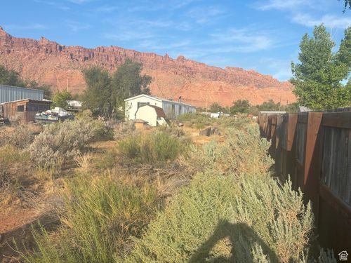 2554 Old City Park, Moab, UT, 84532-3413 | Card Image