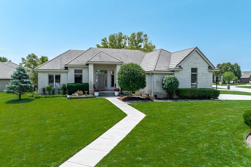 2105 W Harborlight Ct, Wichita, KS, 67204-2571 | Card Image