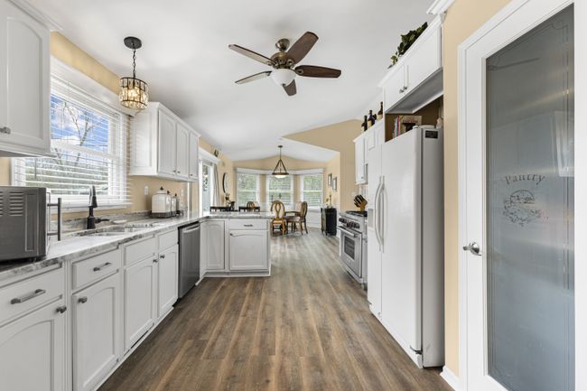 3151 Rio Vista St, House other with 4 bedrooms, 2 bathrooms and null parking in Commerce Twp MI | Image 9