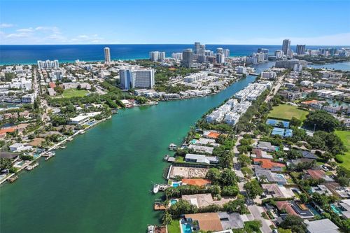 251-251 N Shore Dr, Miami Beach, FL, 33141-2425 | Card Image