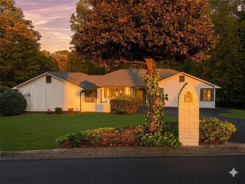 234 Shadow Lake Dr Sw, Lilburn, GA, 30047-2919 | Card Image