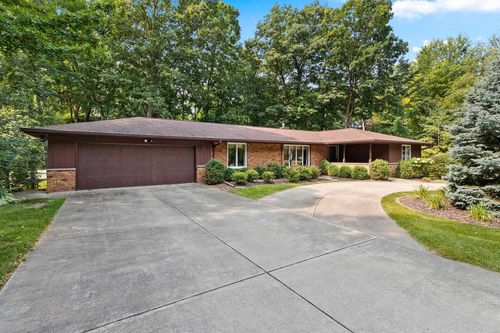 2450 Hillside Lane, GREEN BAY, WI, 54302 | Card Image