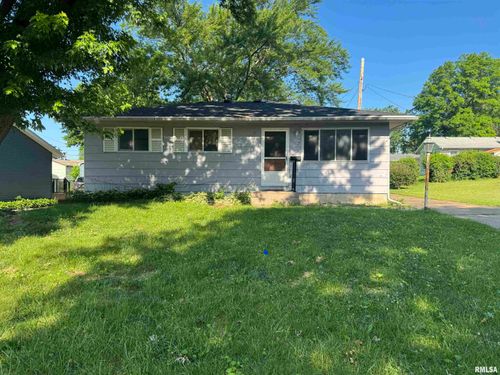 2938 Summit Hills Ct, Bettendorf, IA, 52722-2932 | Card Image