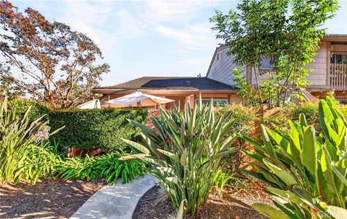 1751 Avenida Selva, Fullerton, CA, 92833-1562 | Card Image