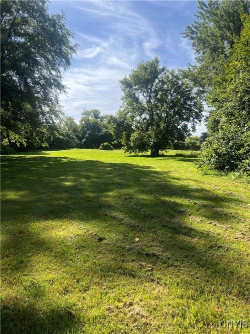 36 Grove St, Adams, NY, 13605-1204 | Card Image