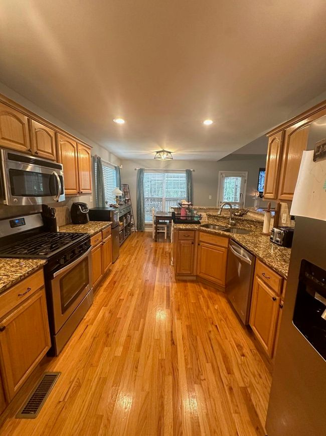 6180 Oilskin Dr, House other with 3 bedrooms, 3 bathrooms and null parking in Ooltewah TN | Image 4