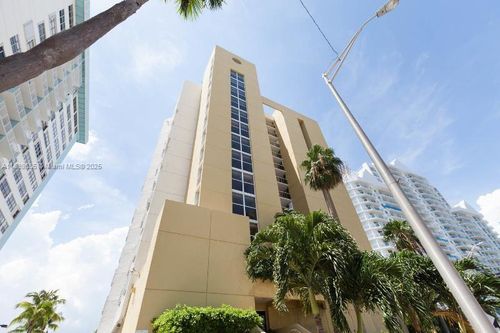 apt-306-5880 Collins Ave, Miami Beach, FL, 33140-2204 | Card Image