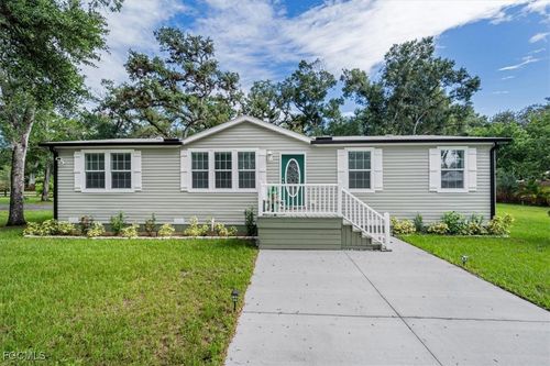 512 Oklahoma Ave, LABELLE, FL, 33935-5097 | Card Image