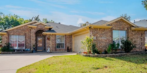8210 Champion Dr, Rowlett, TX, 75089-9131 | Card Image