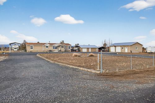 63493 Gentry Loop, Bend, OR, 97701 | Card Image